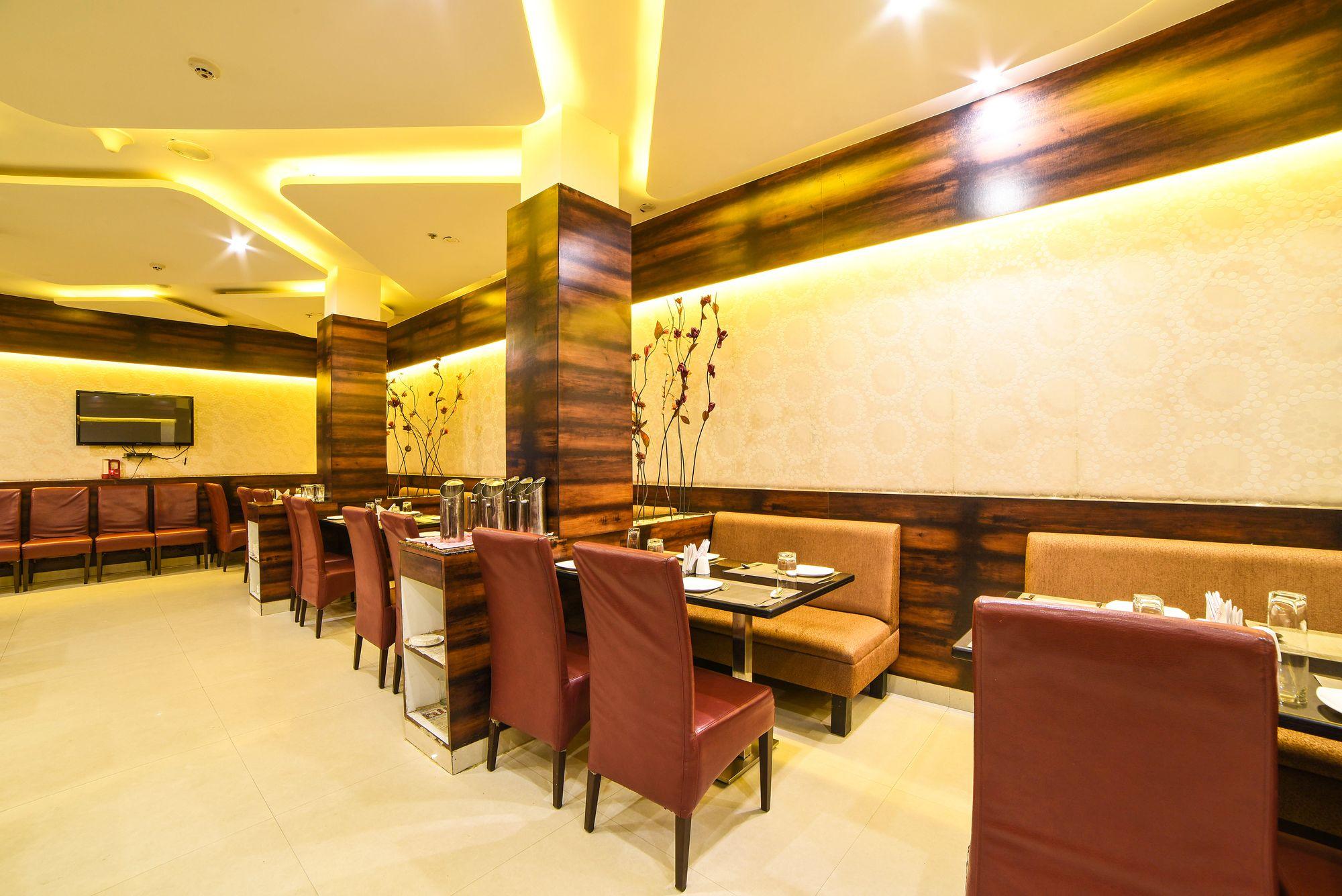 Fabhotel Mansingh Begum Bazar Road Hyderabad Exterior photo